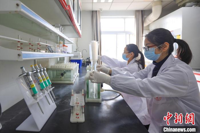 污水檢測技術在禁毒過程中是一個很重要的應用場景。　泱波 攝